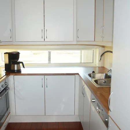 Rorbuer Og Havhotell * Sula (Trondelag)